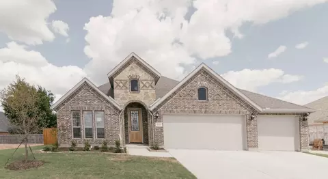 2133 Stone River Blvd, Royse City, TX 75189