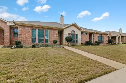 1502 Poinsettia Blvd, Denton, TX 76208