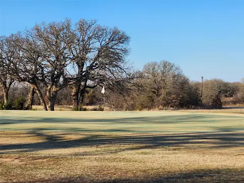 10 Ridglea Ct, Nocona, TX 76255