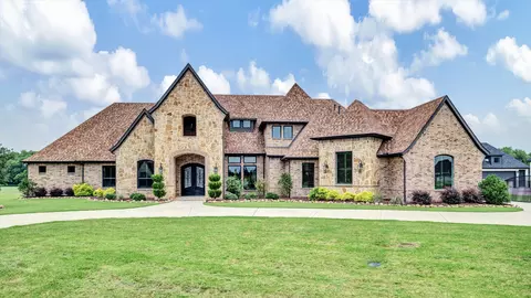 611 Inverness Ln, Lucas, TX 75002