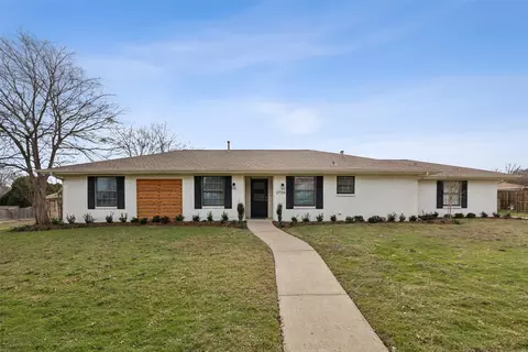 2726 N Cypress Cir, Plano, TX 75075
