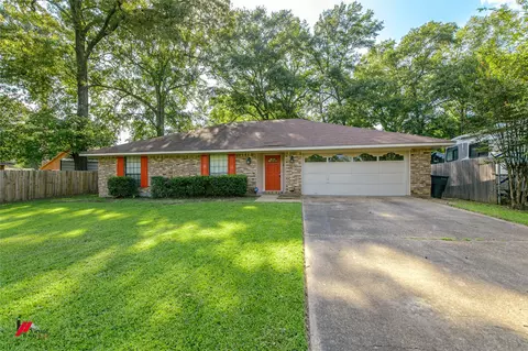 9443 Castlebrook Cir, Shreveport, LA 71129