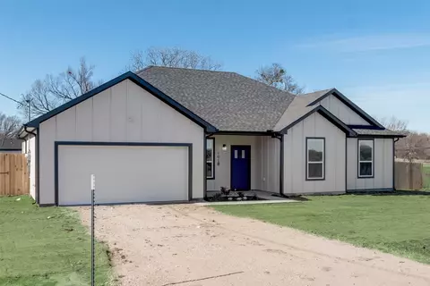 101 N Cedar St, Celeste, TX 75423 photo 2