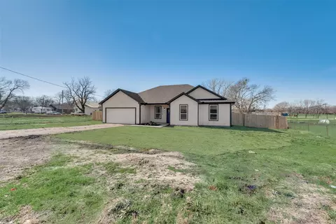 101 N Cedar St, Celeste, TX 75423 photo 5
