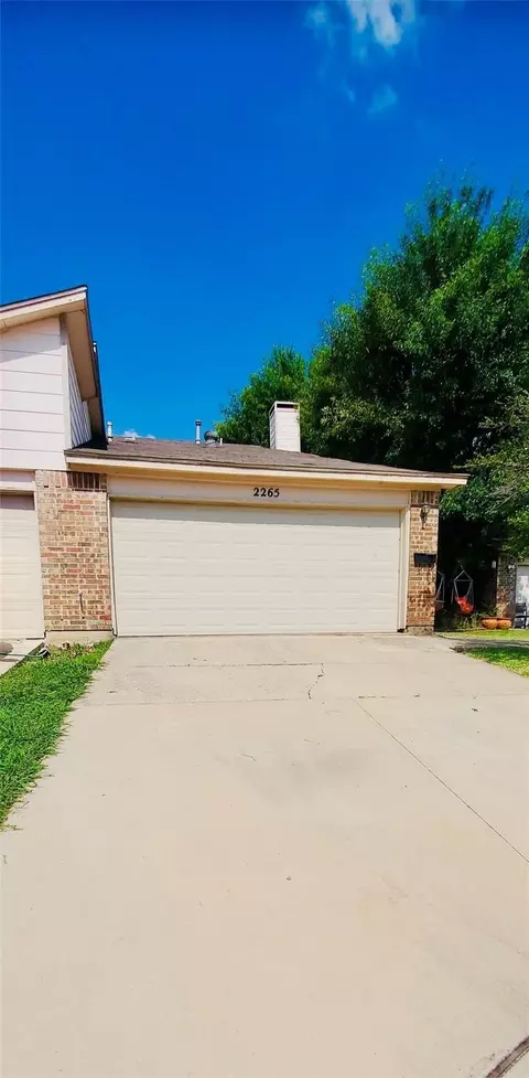 2265 Jackson Cir, Carrollton, TX 75006