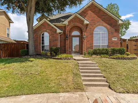 2256 Meadowstone Dr, Carrollton, TX 75006