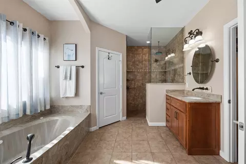 Bath - 2521 Brannon Ln, Perrin, TX 76486 photo 1 of 2