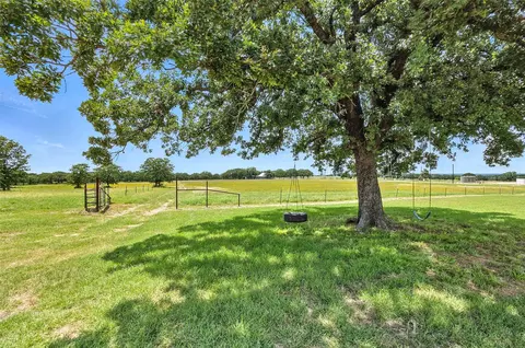 Exterior - 2521 Brannon Ln, Perrin, TX 76486 photo 6 of 6