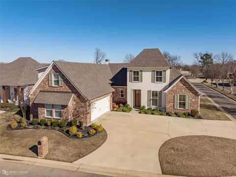 8817 Beau Chene Dr, Shreveport, LA 71115