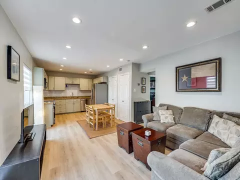 2722 Knight St #201A, Dallas, TX 75219