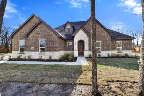 425 Eagle Pass Ct, Combine, TX 75159