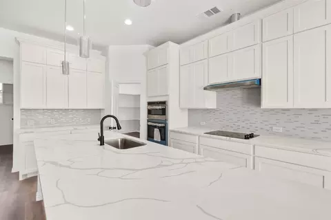 425 Eagle Pass Ct, Combine, TX 75159 photo 8