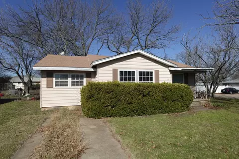 528 Euclid St, Cleburne, TX 76033