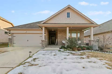 401 Hogan Dr, Denton, TX 76210