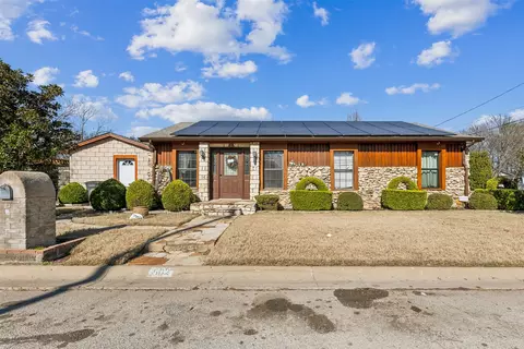 502 Graham St, Cleburne, TX 76033
