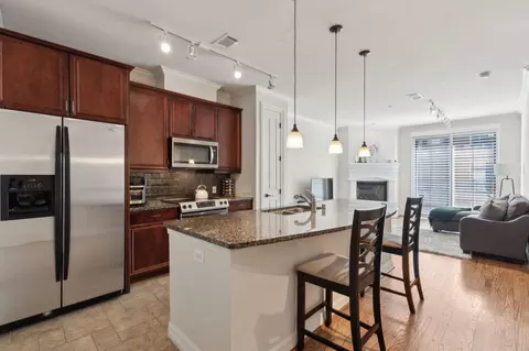 8616 Turtle Creek Blvd #402, Dallas, TX 75225