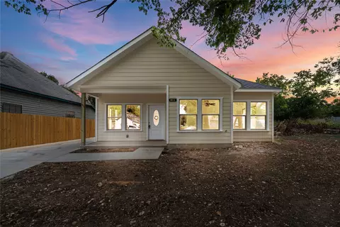 1612 E Leuda St, Fort Worth, TX 76104