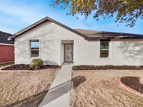 729 E Kirnwood Dr, Dallas, TX 75241