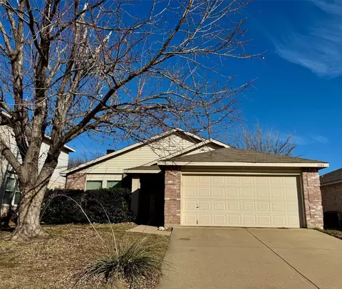 4104 Golden Horn Ln, Fort Worth, TX 76123