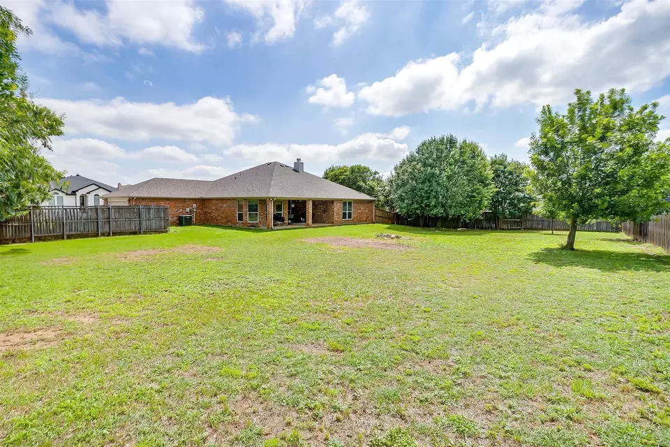 Exterior - 1721 Vista Ridge Dr W, Midlothian, TX 76065 photo 11 of 11
