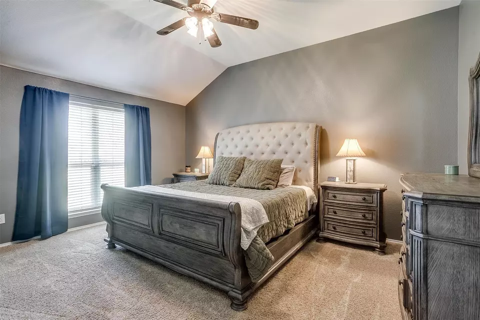 Bedroom - 1721 Vista Ridge Dr W, Midlothian, TX 76065 photo 1 of 4