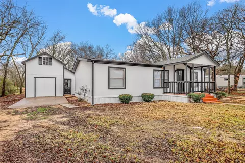 12742 Triple H Dr, Burleson, TX 76028