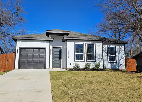 1709 Colvin St, Fort Worth, TX 76104