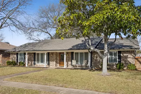 2221 Westridge Dr, Plano, TX 75075