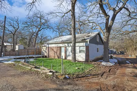 505 Jones St, Shady Shores, TX 76208