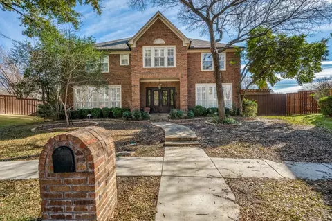 2201 Southern Oak Dr, Irving, TX 75063