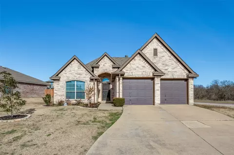 301 Crosscreek Dr, Princeton, TX 75407