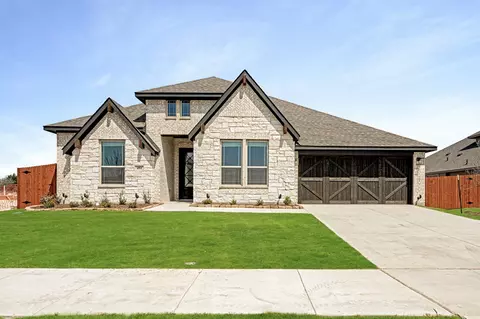 481 Red Maple Rd, Waxahachie, TX 75165