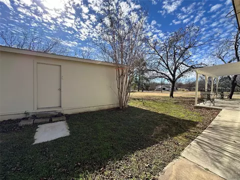 1002 E Milton, Comanche, TX 76442 photo 11