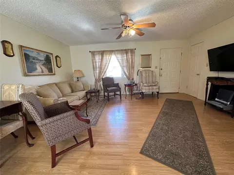 1002 E Milton, Comanche, TX 76442 photo 3
