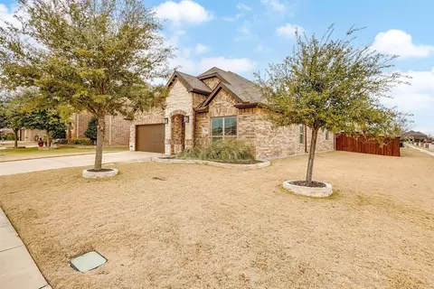1400 Thomas Ave, Crowley, TX 76036 photo 3