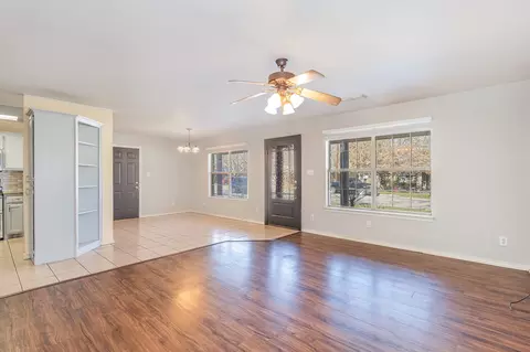 617 E Jacob St, Pilot Point, TX 76258 photo 6