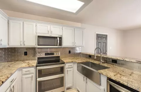 617 E Jacob St, Pilot Point, TX 76258 photo 16