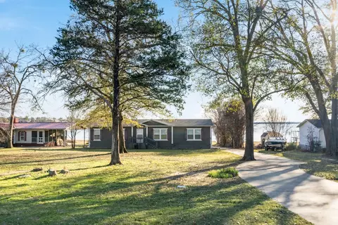 10372 Northlake Cir, Kemp, TX 75143