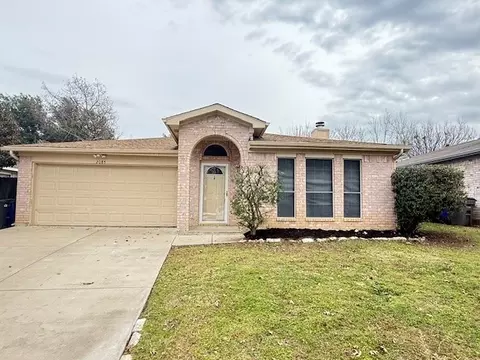 2085 Quarter Horse Ln, Keller, TX 76248