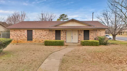 773 Meadowlark Cir, Crowley, TX 76036