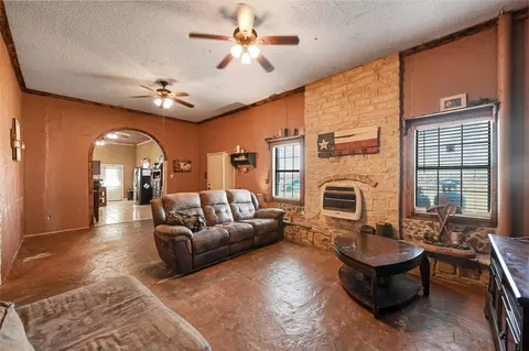 224 Marion Rd, Venus, TX 76084