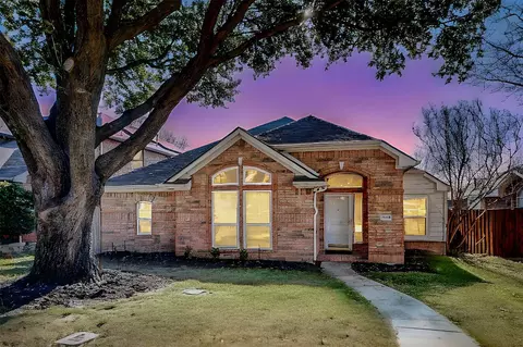 1620 Castle Rock Dr, Lewisville, TX 75077