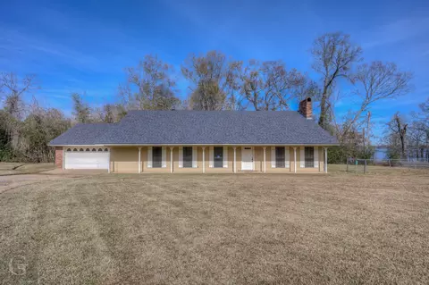 7357 S Lakeshore Dr, Shreveport, LA 71119