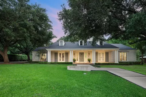 10064 Surrey Oaks Dr, Dallas, TX 75229