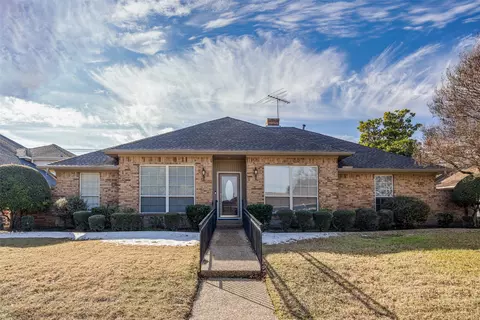 2304 Claridge Cir, Plano, TX 75075
