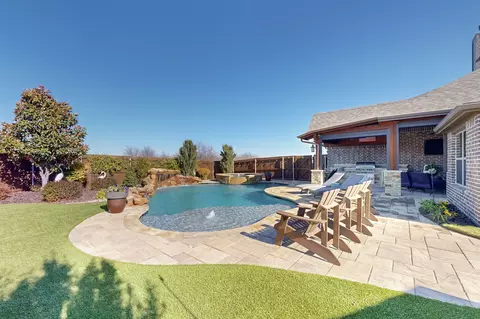 900 Lincoln Dr, Royse City, TX 75189
