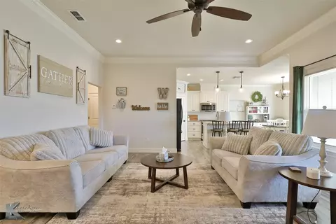 2333 Old Ironsides Rd, Abilene, TX 79601