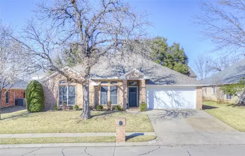 8625 Madison Dr, North Richland Hills, TX 76182