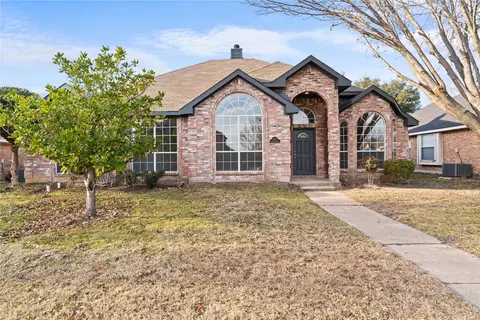 2217 Tanglewood St, Mesquite, TX 75181