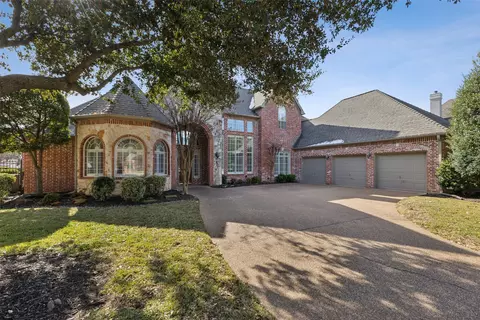 1105 Versailles Ct, Southlake, TX 76092